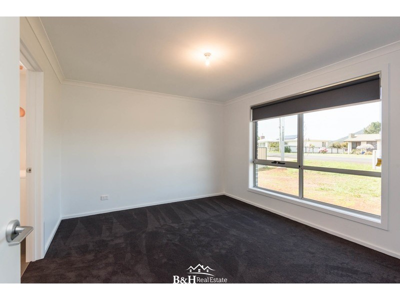 104 Pine Road, Penguin TAS 7316