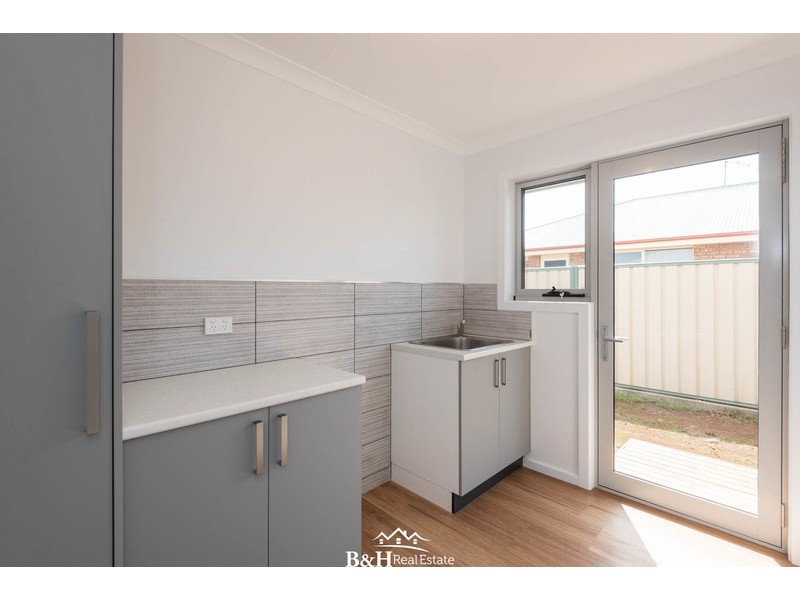 104 Pine Road, Penguin TAS 7316