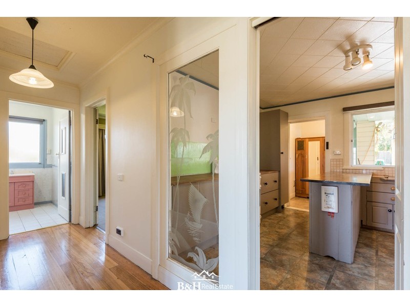 36 Amherst Street, West Ulverstone TAS 7315