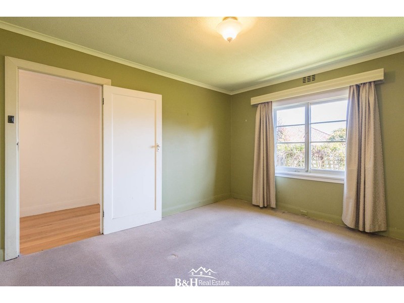 36 Amherst Street, West Ulverstone TAS 7315