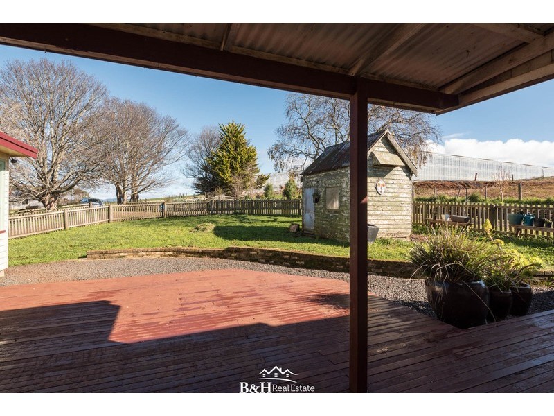 16901 Bass Highway, Flowerdale TAS 7325
