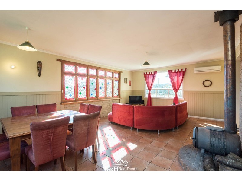 16901 Bass Highway, Flowerdale TAS 7325