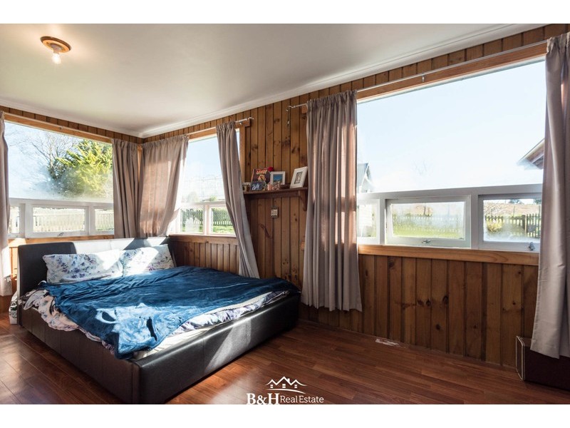 16901 Bass Highway, Flowerdale TAS 7325