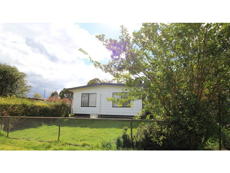 13 Howard Street, Rosebery TAS 7470
