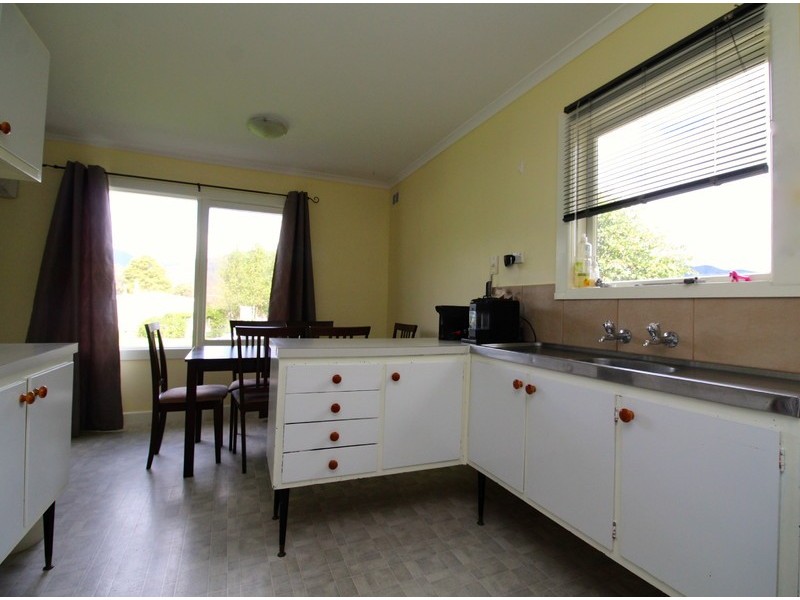 13 Howard Street, Rosebery TAS 7470
