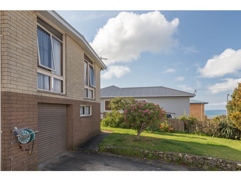 20 Mcphee Street, Havenview TAS 7320