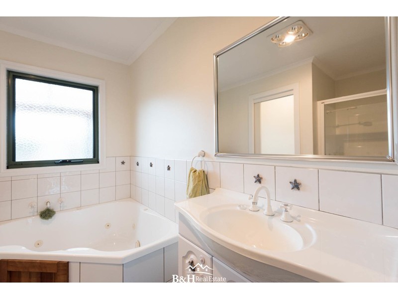 2 Reid Street, Wynyard TAS 7325