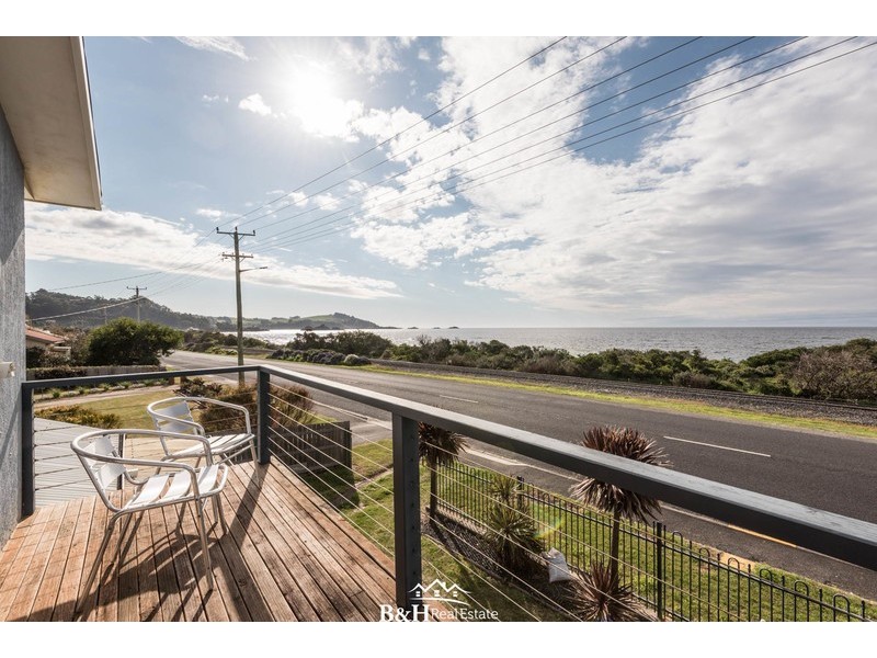 29 Penguin Road, West Ulverstone TAS 7315