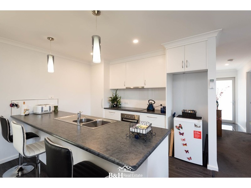 2/23 Platinum Drive, Park Grove TAS 7320