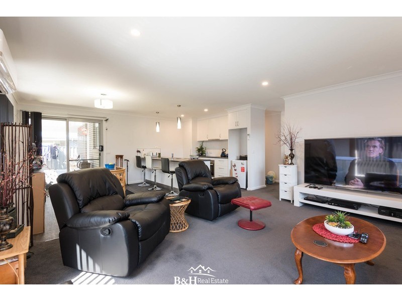 2/23 Platinum Drive, Park Grove TAS 7320