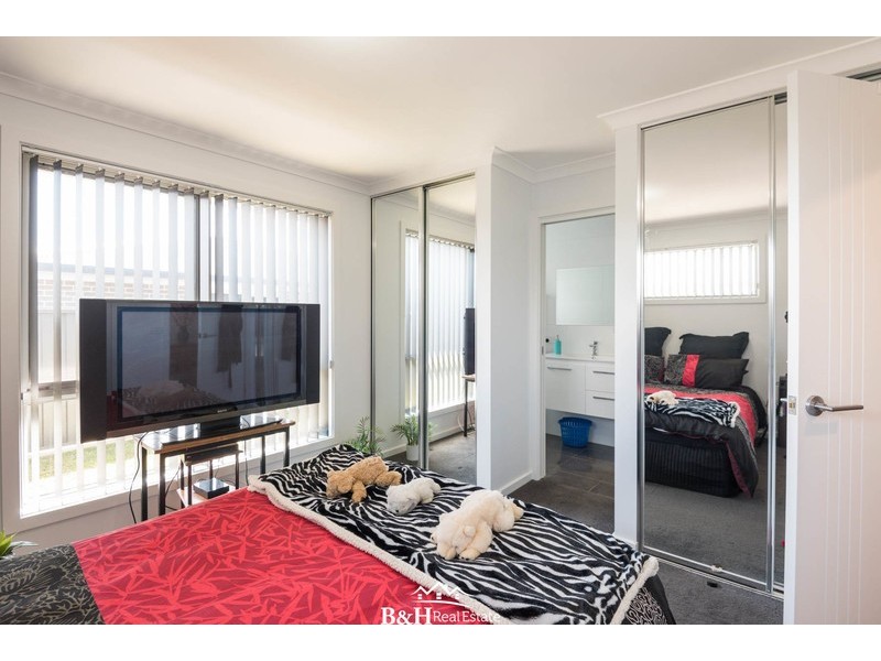 2/23 Platinum Drive, Park Grove TAS 7320