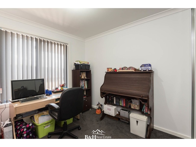 2/23 Platinum Drive, Park Grove TAS 7320