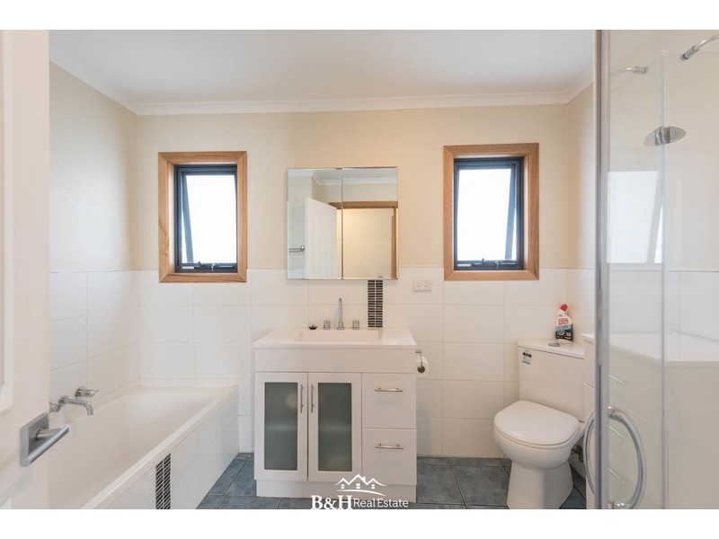 7 Rola Place, Acton TAS 7320