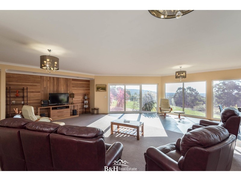 300 Grandview Drive, South Spreyton TAS 7310