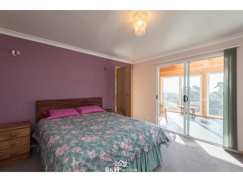 300 Grandview Drive, South Spreyton TAS 7310