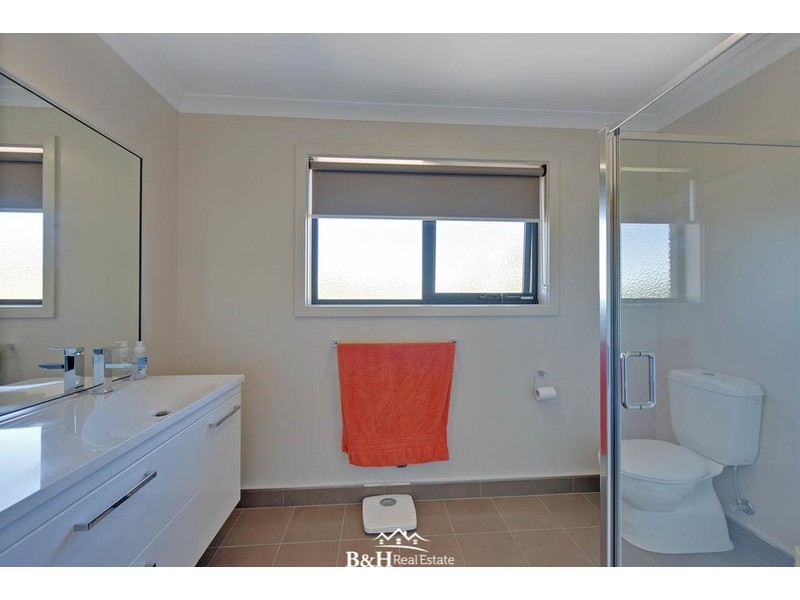 48 Allegra Drive, Heybridge TAS 7316