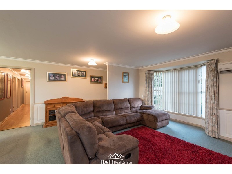 95 White Hills Road, Penguin TAS 7316