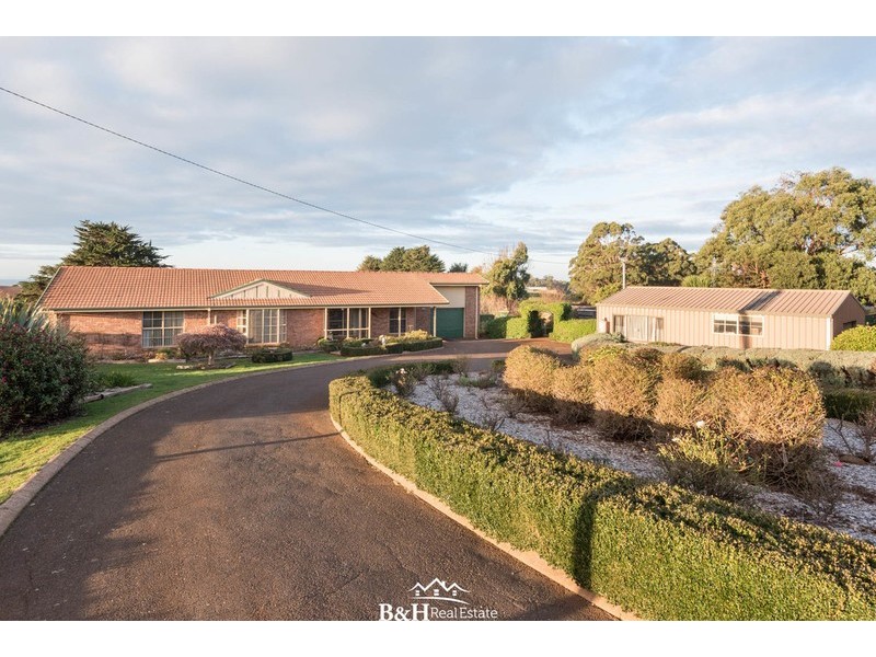 95 White Hills Road, Penguin TAS 7316