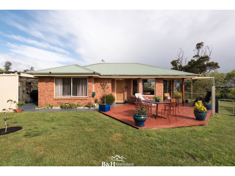16 Seabreeze Avenue, Sulphur Creek TAS 7316