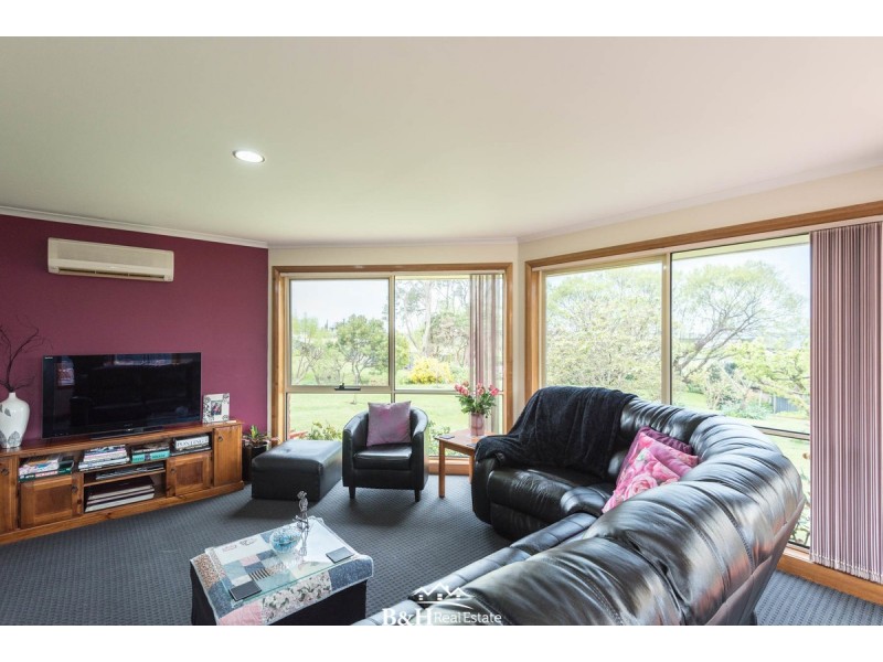 16 Seabreeze Avenue, Sulphur Creek TAS 7316