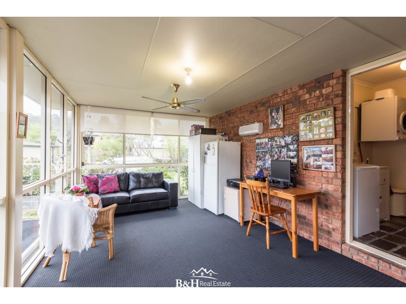 16 Seabreeze Avenue, Sulphur Creek TAS 7316