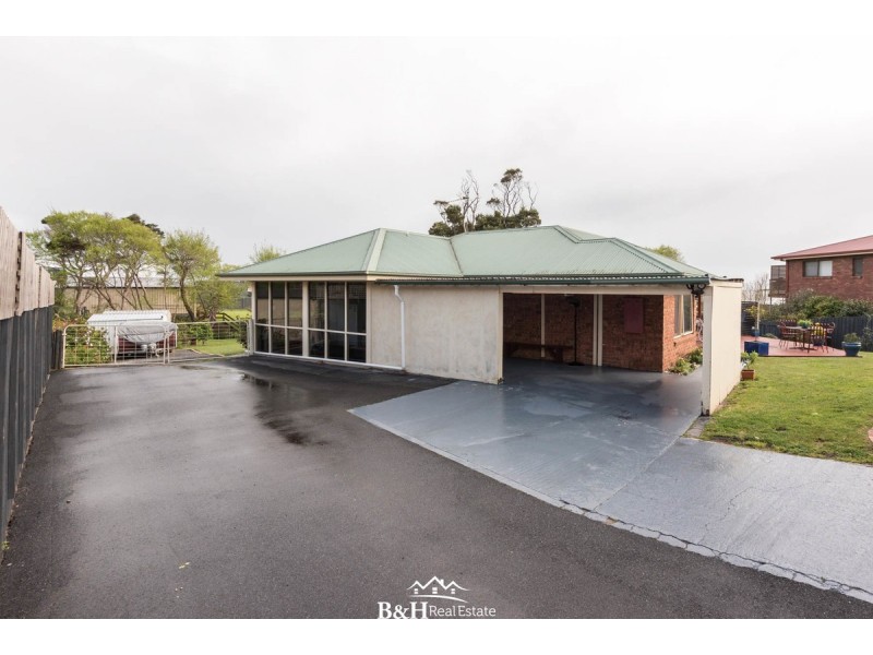 16 Seabreeze Avenue, Sulphur Creek TAS 7316