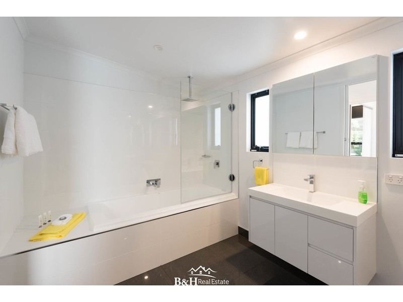 29 Stockdale Avenue, Sisters Beach TAS 7321