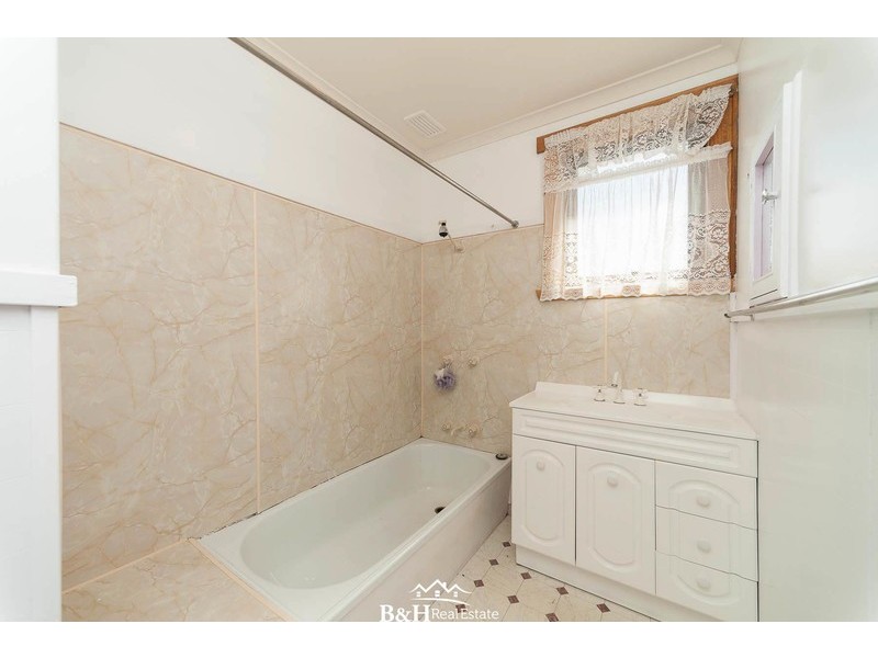 9 Tilley Street, Acton TAS 7320