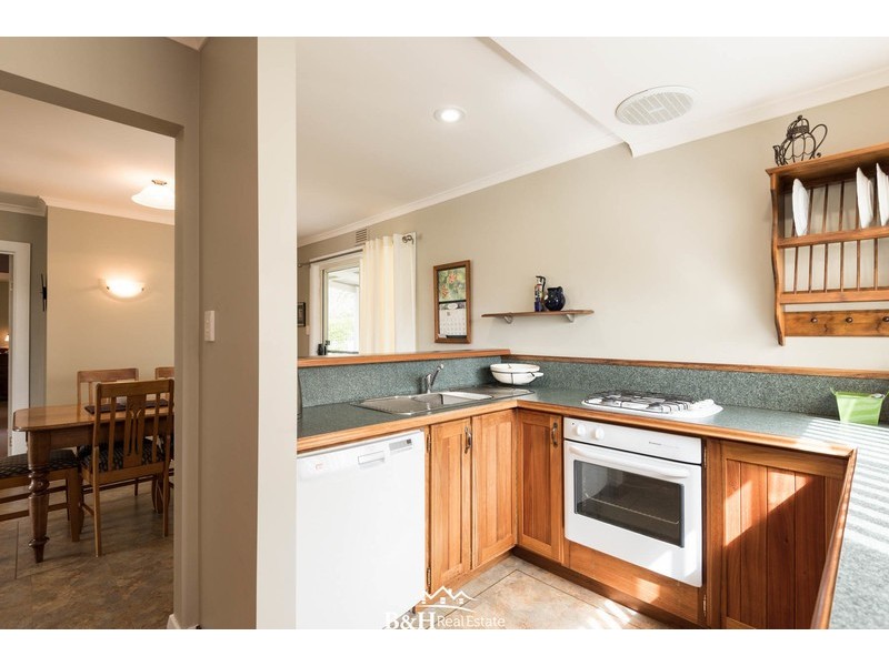 32 Amherst Street, West Ulverstone TAS 7315