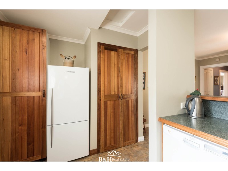 32 Amherst Street, West Ulverstone TAS 7315