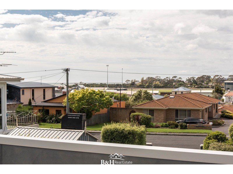 32 Amherst Street, West Ulverstone TAS 7315