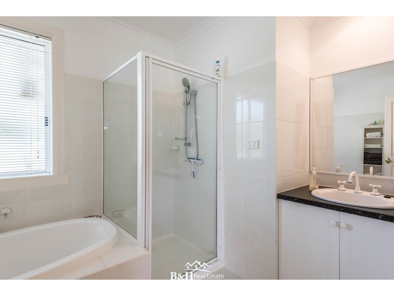 32 Amherst Street, West Ulverstone TAS 7315