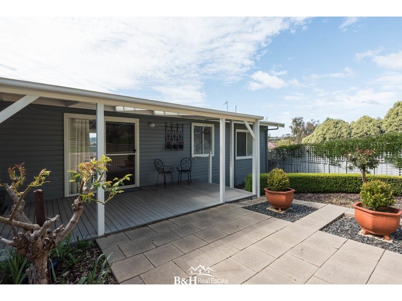 32 Amherst Street, West Ulverstone TAS 7315