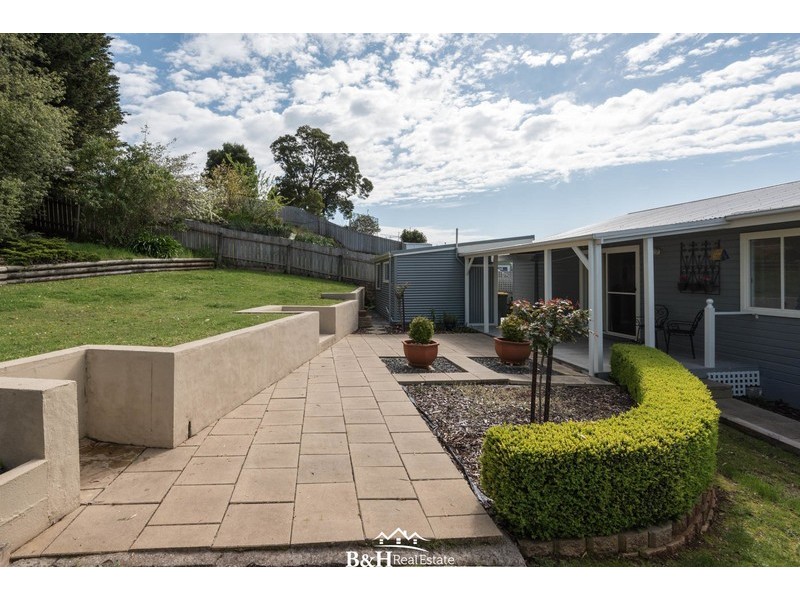 32 Amherst Street, West Ulverstone TAS 7315