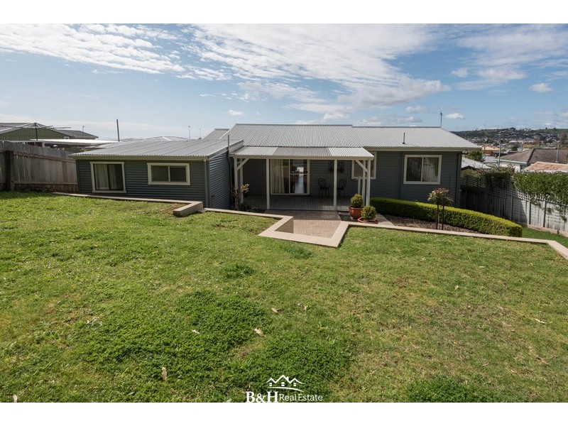 32 Amherst Street, West Ulverstone TAS 7315