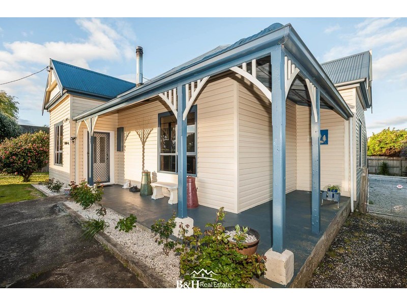 51 Saunders Street, Wynyard TAS 7325