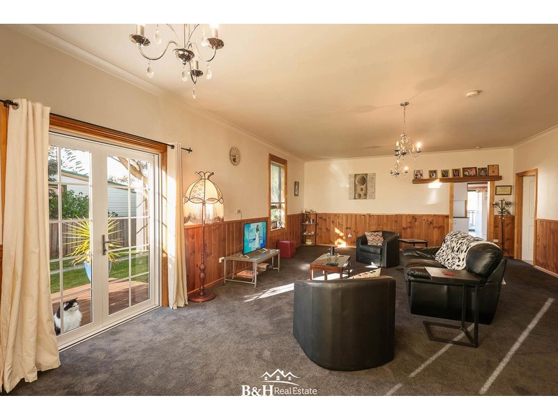51 Saunders Street, Wynyard TAS 7325