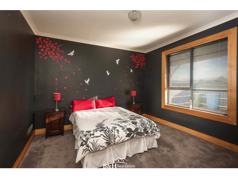 51 Saunders Street, Wynyard TAS 7325