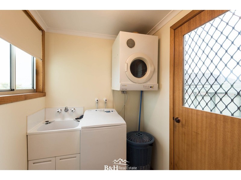 6 Kent Avenue, Acton TAS 7320
