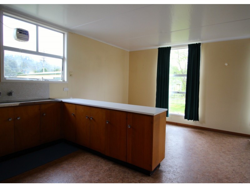 1 Waratah Drive, Rosebery TAS 7470