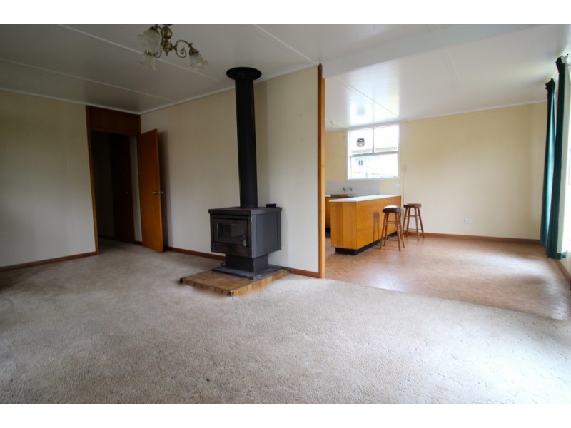 1 Waratah Drive, Rosebery TAS 7470