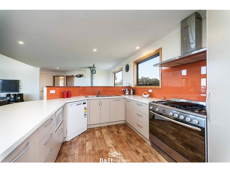 66 Lennah Drive, Wynyard TAS 7325