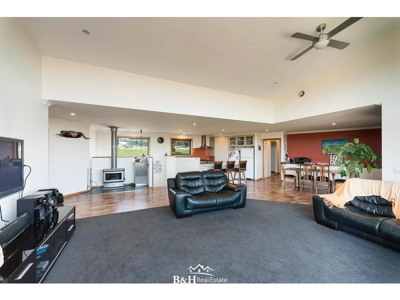 66 Lennah Drive, Wynyard TAS 7325