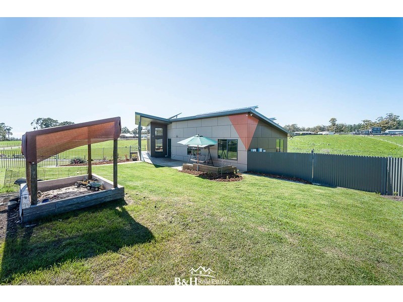 66 Lennah Drive, Wynyard TAS 7325