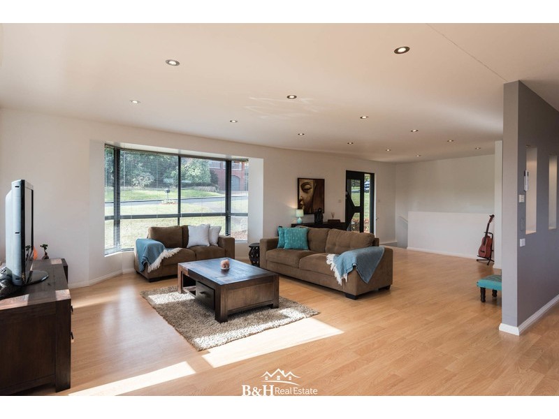 1 Ramsden Street, Somerset TAS 7322