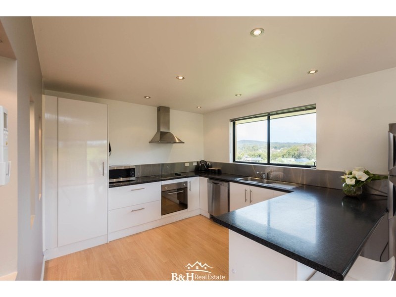 1 Ramsden Street, Somerset TAS 7322