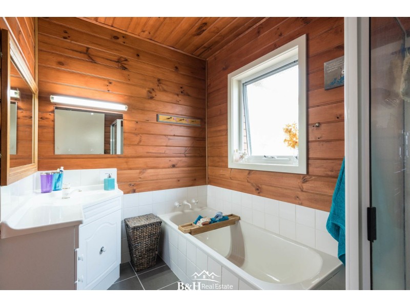 529 Nine Mile Road, West Pine TAS 7316