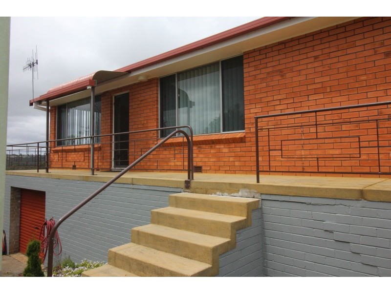 2/24 Malakoff Street, Somerset TAS 7322