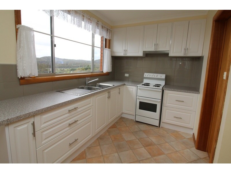 2/24 Malakoff Street, Somerset TAS 7322
