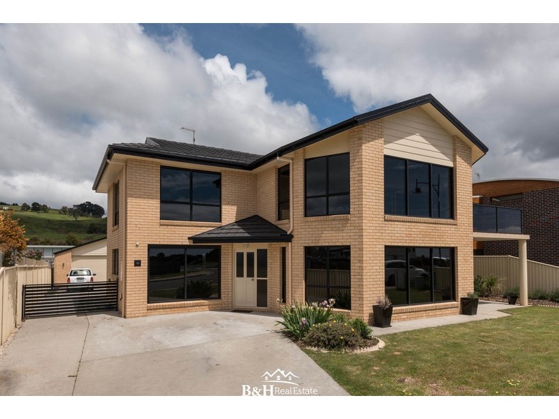 22 Oceanside Boulevard, Sulphur Creek TAS 7316